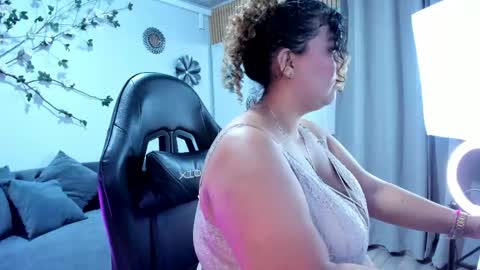 Liah scott  online show from May 2026 03:58:02 AM