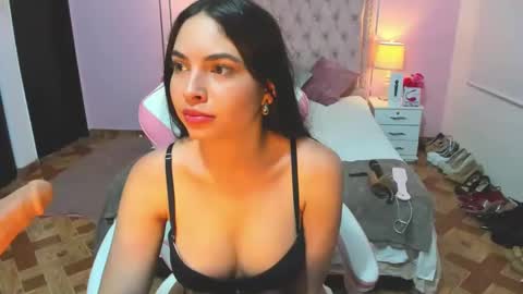 Snapshot of liahjhons chatting on March 2025 05:27:02 AM Liah online show from March 2025 05:27:02 AM