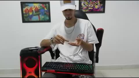 Andres online show from October 2025 10:34:02 PM