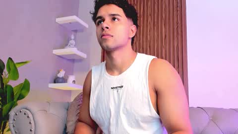 Liam Collins online show from November 2025 12:11:02 PM