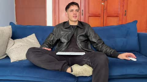 Snapshot of liam_enzho chatting on May 2026 02:45:01 PM Liam online show from May 2026 02:45:01 PM