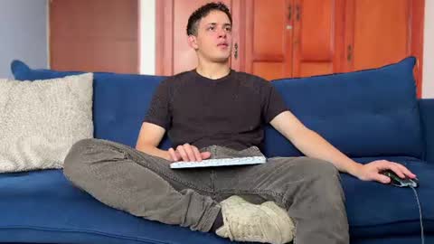 Liam online show from August 2026 02:44:02 PM