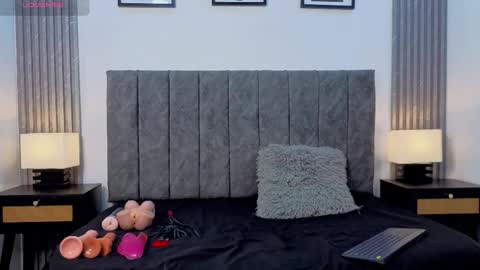 Liam forest  online show from September 2025 04:51:02 AM