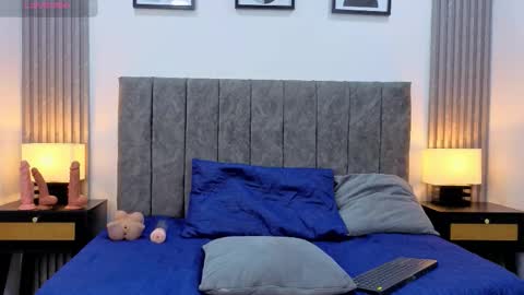 Liam forest  online show from November 2025 04:51:02 AM