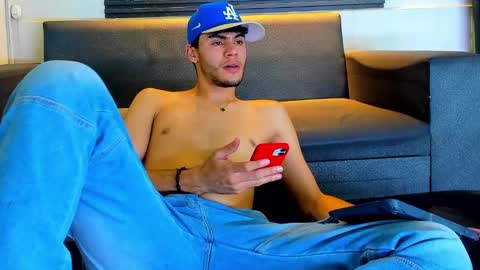 Snapshot of liam_genner chatting on September 2025 01:05:02 AM liam_genner online show from September 2025 01:05:02 AM