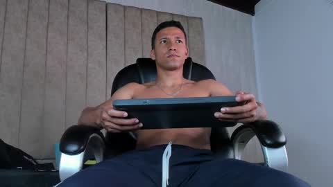 liam mush online show from March 2026 08:25:01 PM