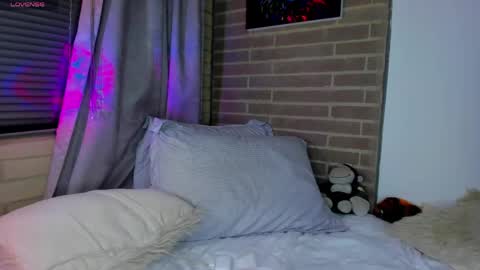 liam online show from April 2026 03:20:02 AM