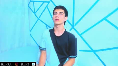 Snapshot of liam_scott77 chatting on October 2025 10:52:01 PM Liam scott77 online show from October 2025 10:52:01 PM