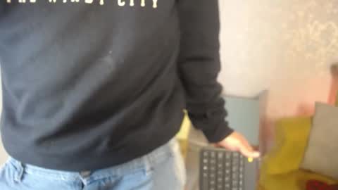 Liam  online show from February 2026 12:06:02 PM