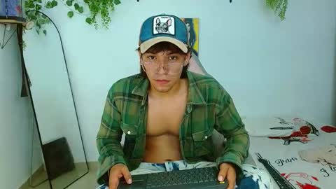 liamxul online show from October 2025 07:44:01 PM