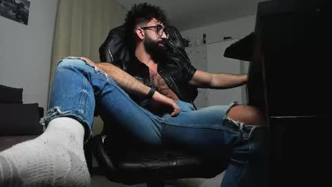 Liam online show from February 2026 08:18:01 PM