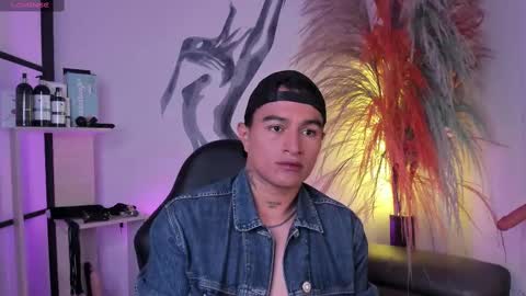 LiamDeep online show from November 2025 09:50:02 PM