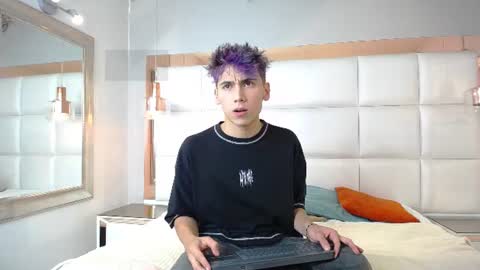 liaml_18_ online show from June 2026 09:16:01 PM