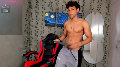 liamvibes212 online show from March 2026 01:05:01 PM