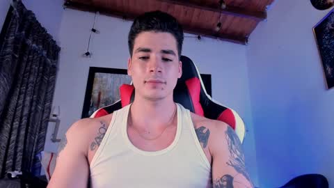 liamwyatt_ online show from December 2024 06:21:01 AM