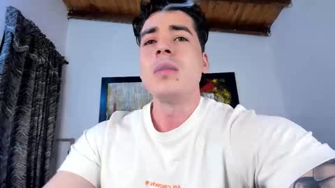 liamwyatt_ online show from December 2025 06:28:01 AM