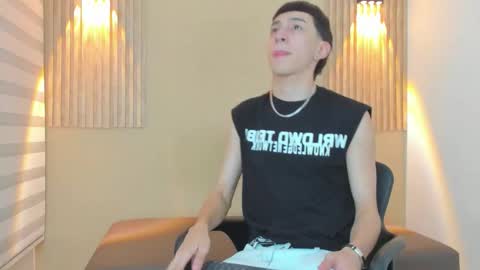 lian_cameron online show from February 2026 04:08:02 AM