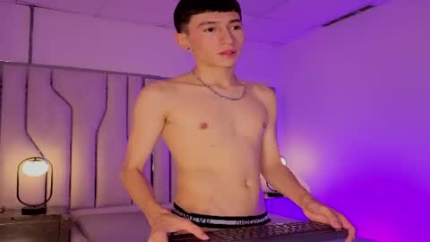 lian_cameron online show from July 2026 04:37:01 AM