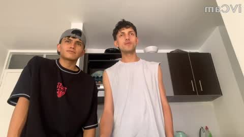 lian_y_dilan online show from April 2026 10:19:02 PM