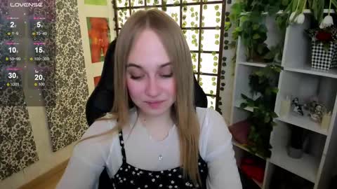 Liana online show from March 2025 01:56:01 AM