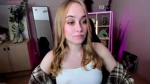 Liana online show from June 2026 02:01:02 AM