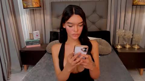 lianafoxontop online show from February 2026 08:30:01 PM