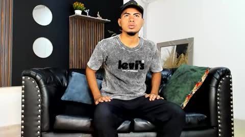 Snapshot of liang_minh chatting on March 2026 11:31:02 PM Liang online show from March 2026 11:31:02 PM