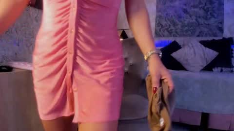 Lian online show from September 2025 07:51:02 PM