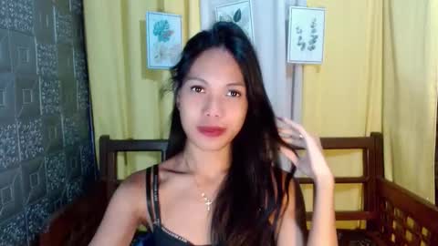 Snapshot of lianne_cum chatting on May 2026 08:37:02 PM Ms LIANNE online show from May 2026 08:37:02 PM