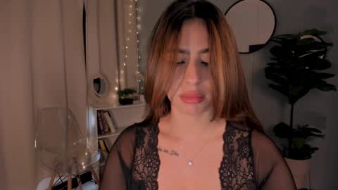 Lia online show from September 2025 12:31:02 PM