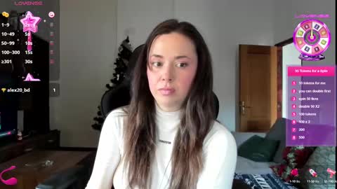 LiaQuinn online show from February 2025 01:51:02 PM