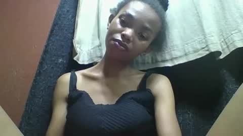 liaraisha online show from November 2025 07:05:02 PM