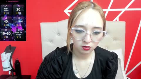 Lia Roberts online show from December 2024 12:05:02 PM