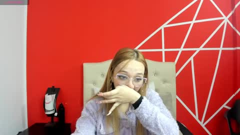 Lia Roberts online show from January 2025 12:02:02 PM