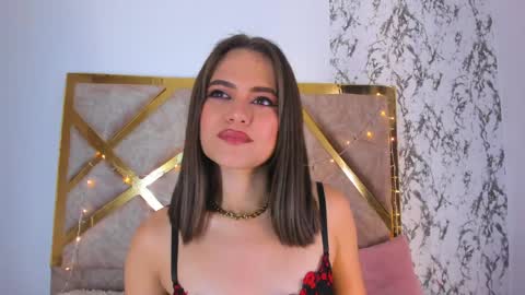 Snapshot of liaruso chatting on May 2026 09:19:01 PM liaross online show from May 2026 09:19:01 PM