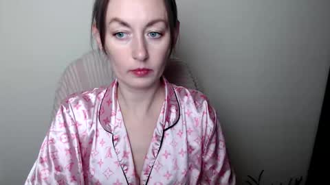 Lia online show from February 2026 01:08:02 PM