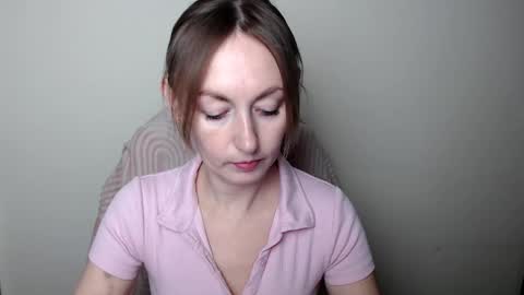 Lia online show from March 2026 12:42:02 PM