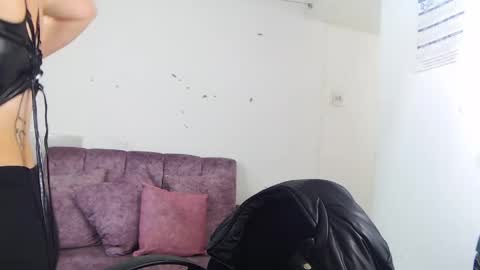 liastark19 online show from April 2026 05:03:01 AM