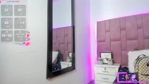 Snapshot of liat_vega chatting on May 2026 11:12:03 PM Lyath Vega online show from May 2026 11:12:03 PM