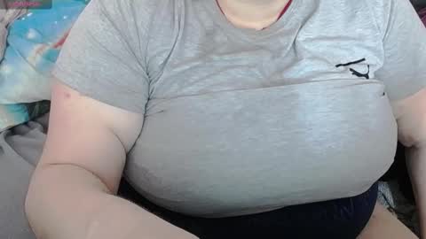 Snapshot of licablack chatting on March 2025 10:43:02 AM LicaBlack online show from March 2025 10:43:02 AM