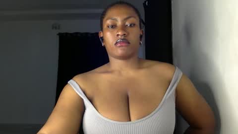 Snapshot of lick_my_pussyyy226651 chatting on October 2025 10:40:01 PM caira online show from October 2025 10:40:01 PM