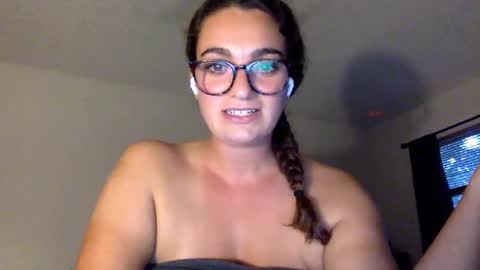 Snapshot of lickit19375 chatting on November 2025 10:32:01 PM lickit19375 online show from November 2025 10:32:01 PM