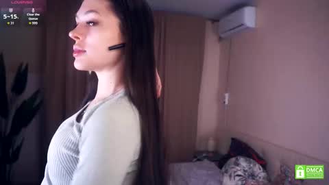 Georgina online show from November 2025 06:28:01 AM