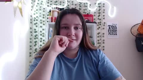 light_lunaa online show from January 2025 07:29:01 AM