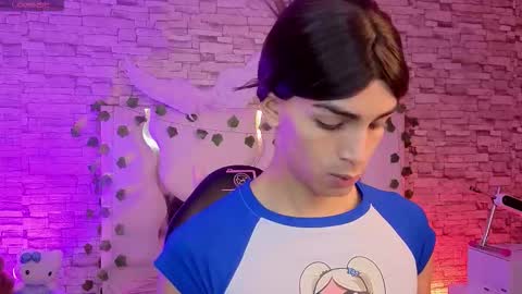 LIHIAN online show from February 2026 12:06:02 PM