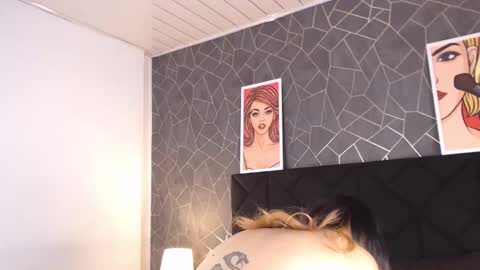 lia  online show from April 2026 09:39:33 PM