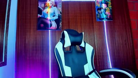 Snapshot of liiaam_lee_ chatting on February 2026 09:27:02 PM Daniel online show from February 2026 09:27:02 PM