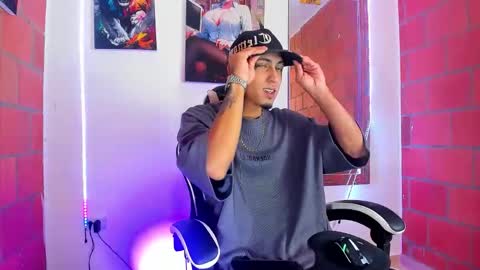 Snapshot of liiaam_lee_ chatting on March 2026 01:17:01 PM Daniel online show from March 2026 01:17:01 PM