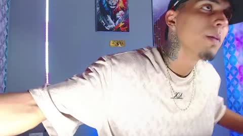 Snapshot of liiaam_lee_ chatting on April 2026 12:05:01 AM Daniel online show from April 2026 12:05:01 AM