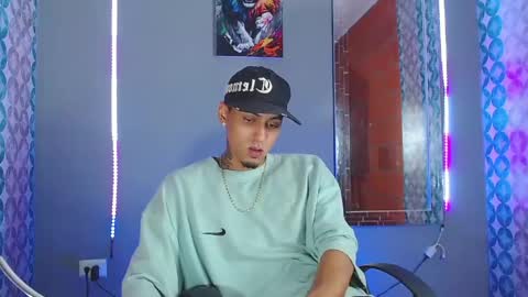 Snapshot of liiaam_lee_ chatting on April 2026 12:27:01 AM Daniel online show from April 2026 12:27:01 AM